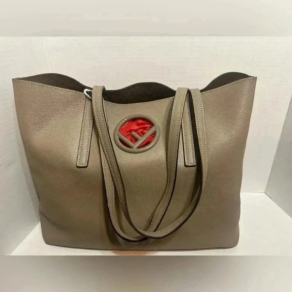 Authentic Fendi tote! Such a cute travel bag, but not bulky. Super trendy! W/COA - Picture 2 of 16